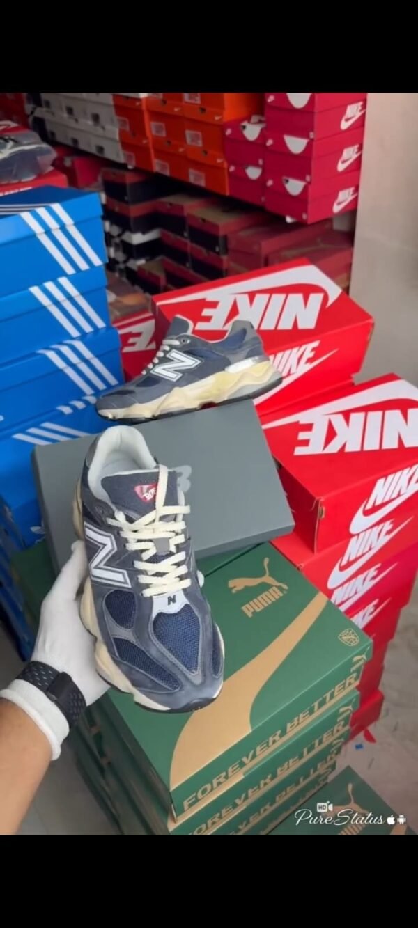 New Balance Black & White Chunky Sneaker Unboxing - Image 3